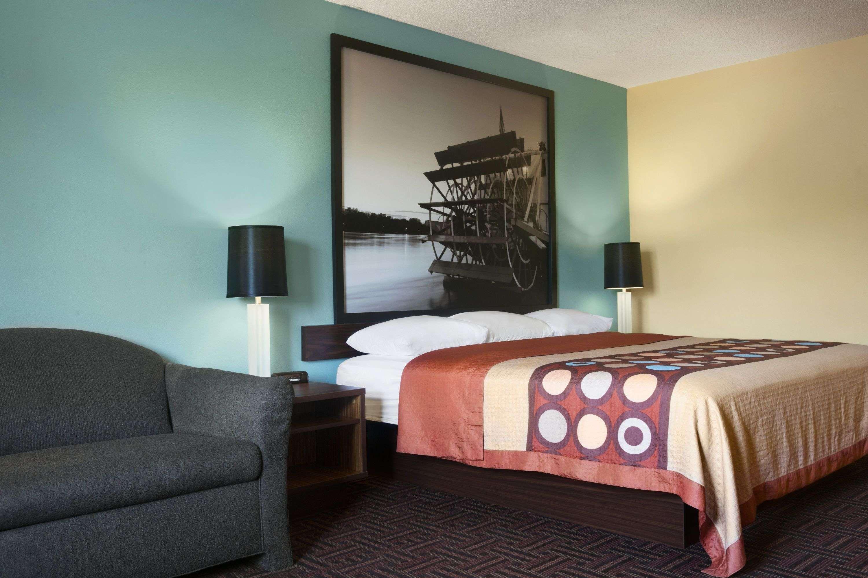 Super 8 By Wyndham Peoria Motel Exterior photo